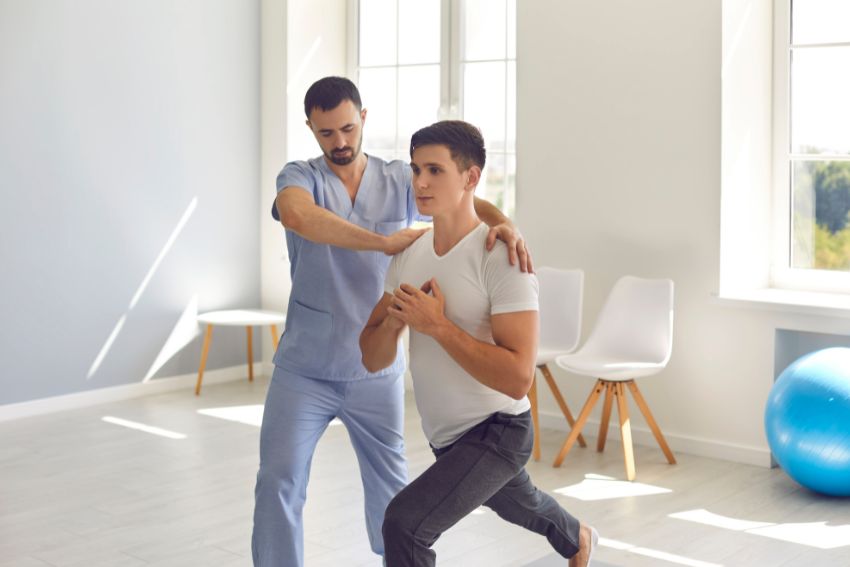 Chiropractic adjustment in Lahore for spinal alignment and back pain relief at Body Revive.